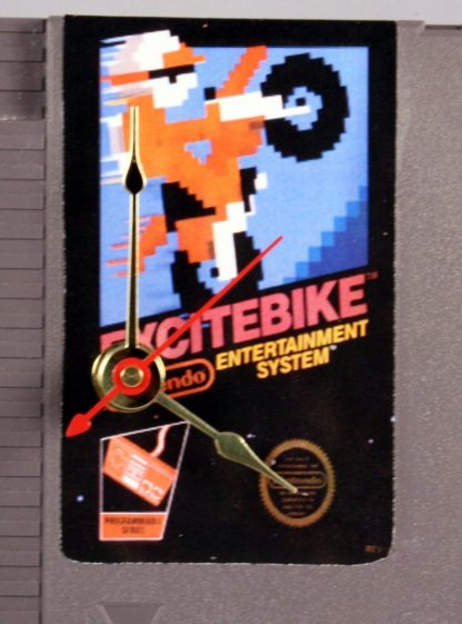 VINTAGE Nintendo Excitebike Cartridge Clock (1985) - Image 3