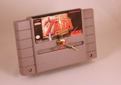 VINTAGE Super Nintendo Zelda (A Link To The Past) Cartridge Clock