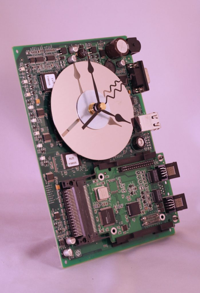 Computer Circuit Board Desk Clock (Large) – GeekGearStore