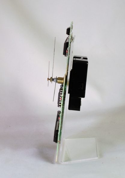 Vintage Nintendo (NES) Cartridge Circuit Board Clock - Image 2