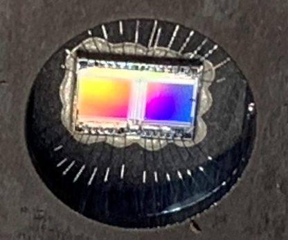 6 Vintage "Dead Bug" Microchips for crafting 4 with EPROM "Rainbow" hole - Image 8