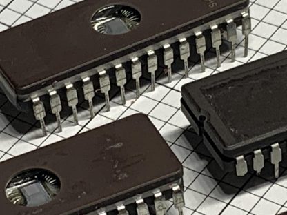 6 Vintage "Dead Bug" Microchips for crafting 4 with EPROM "Rainbow" hole - Image 5