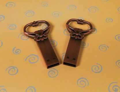 32GB Key to my heart USB drive