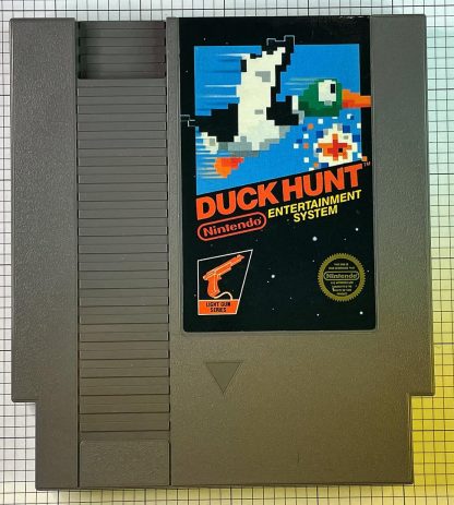 Duck Hunt - Authentic NES (1985 - 5 screw cartridge)