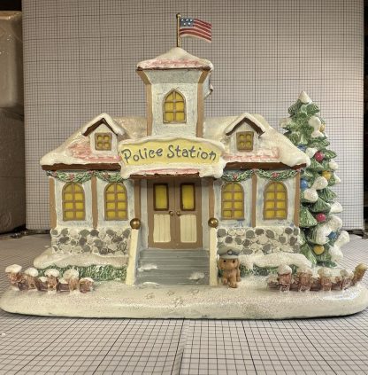 NEW - Precious Moments Hawthorne Village: Mugs and Hugs Precinct - 78390 - Image 2