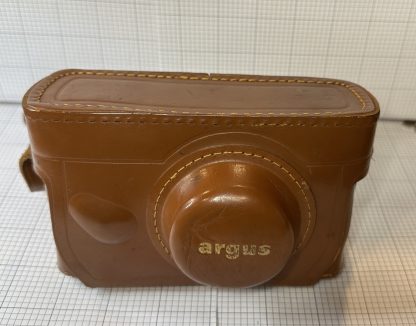 Vintage Argus C-3 35mm Rangefinder Camera (includes leather case & Strap) 1947 - Image 11