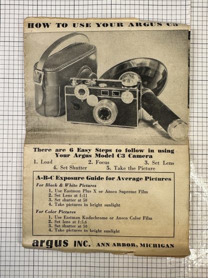 Vintage Argus C3 35mm Camera w/ Flash, Lens Accessory Kit, Case, Manual - Image 14