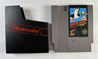 Duck Hunt (Nintendo Entertainment System, 1985) - 5 Screw  WORKING TESTED