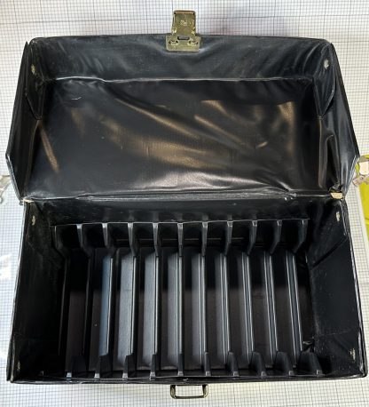Vintage NES Game Storage Case 10 Cartridge Holder Carrying Box Official Nintendo - Image 6