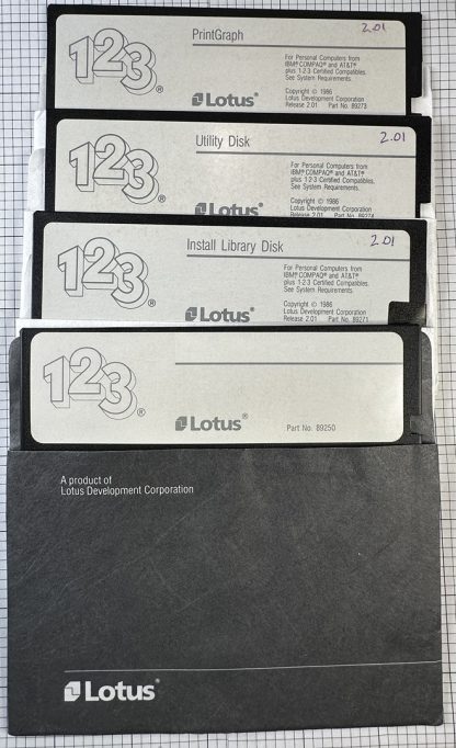 LOT of 17 5 1/4" IBM / Lotus Floppy Disks - Image 4