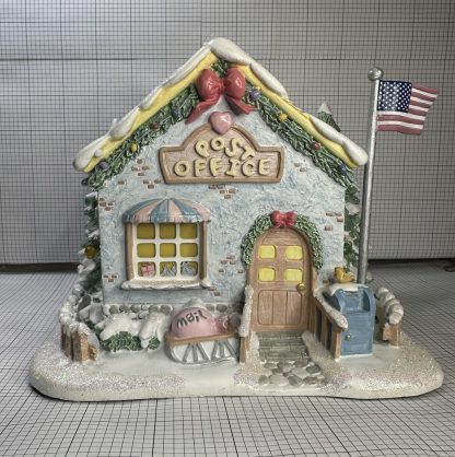 Precious Moments Hawthorne Village : Holly-Day Greetings Post Office