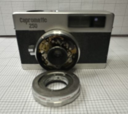 Vintage Capromatic 250 Film Camera - For Parts Or Repair - Image 3