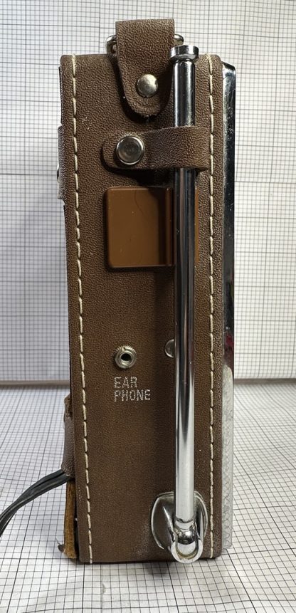 Vintage General Electric AM-FM Transistor Radio Ac Dc Leather Case 7-2877H - 1950 (70+ Years Old) - Image 5