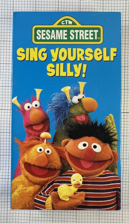 Sesame Street - Sing Yourself Silly (VHS 1990) - Image 4