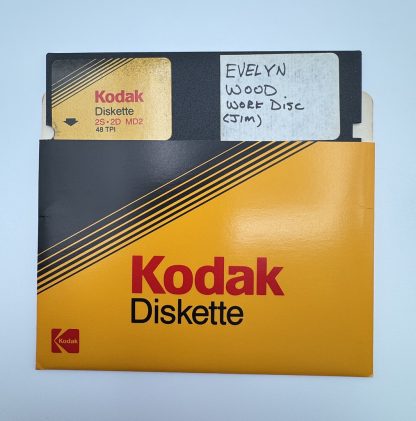 Vintage 5 1/4" Floppy Disk Collection - LOT of 12 ( Late 80's Brands ) (Copy) - Image 7