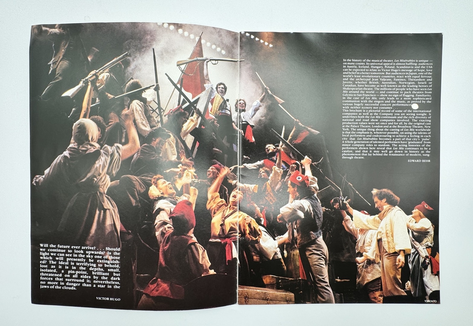 Les Miserables Playbill & Souvenir Brochure and Synopsis 1993 - Imperial Theater NYC - Image 9