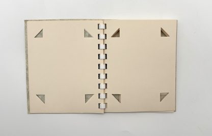 Vintage Polaroid Coolectible Photo Album For Land Camera Prints Holds 16 Prints - Image 2