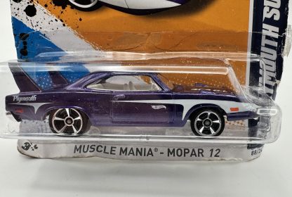 Hot Wheels '70 Plymouth Superbird, Purple, 2012 Muscle Mania - Mopar - Image 2