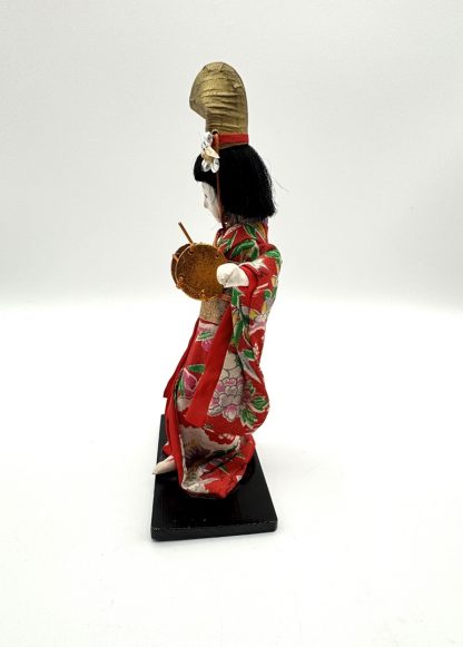 Vintage Geisha Girl Doll – 6 ½” - Japan - Red Kimono - Wood Stand - Souvenir - Collectible - Image 2