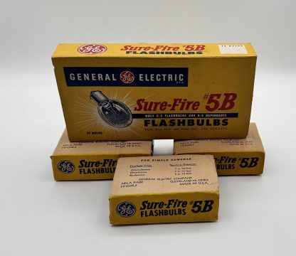 Vintage General Electric Flashbulbs Sure-Fire # 5B in Original Box 12 bulbs - Image 2