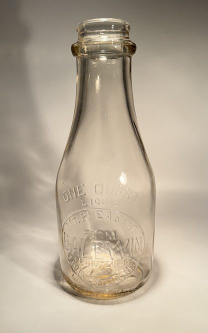 Vintage Mt Pleasant Farm Baldwin Quart Milk Bottle – Embossed Glass, Livingston NJ – Light Brown Hue, Collectible Dairy Bottle - Image 5