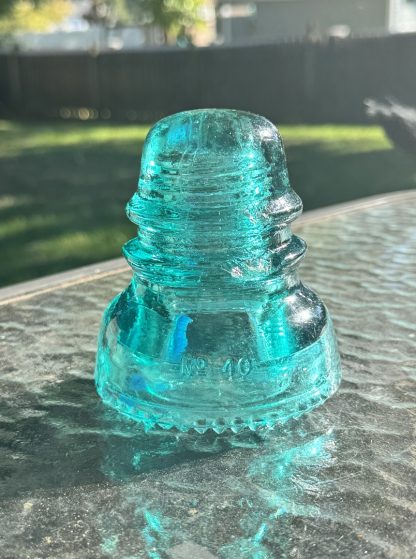 Vintage Hemingray No 40 Insulator - Aqua Glass - Rough Condition - Collector’s Item - Image 7