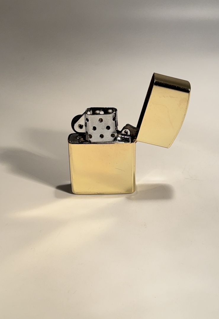 Vintage Winston Golden Eagle Lighter - Made in Korea - Mirrored Gold - Image 6