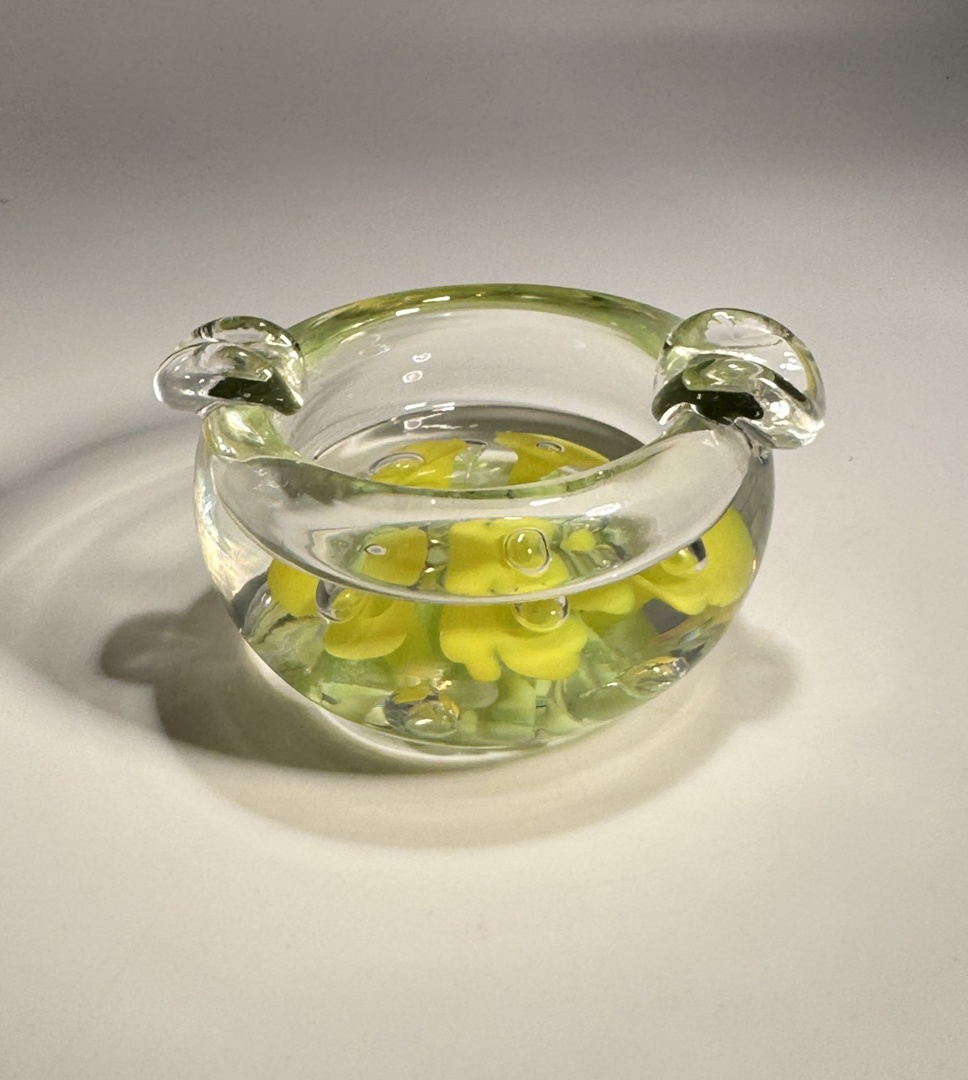 Vintage Joe St. Claire Blown Glass Ashtray / Paperweight - Collectible Art - Image 4