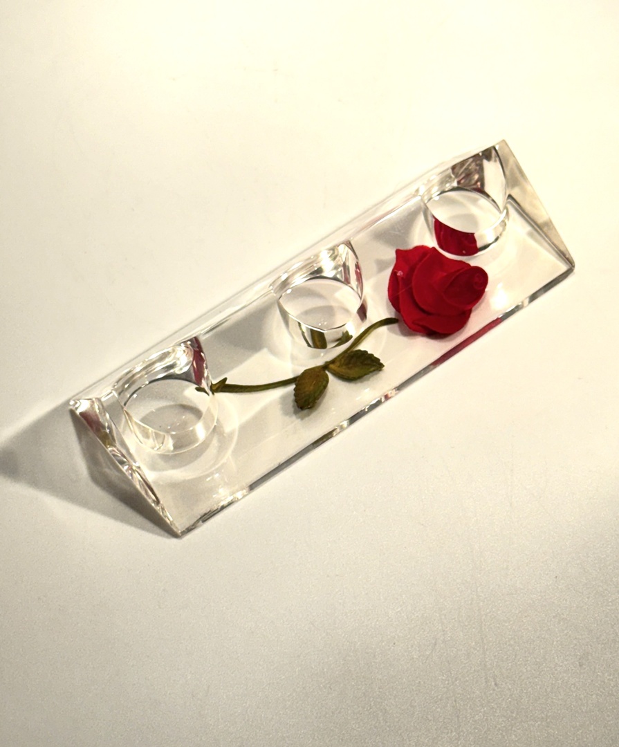Vintage Lucite Rose Lipstick Holder - 3 Slots - Mid-Century Modern - Image 5