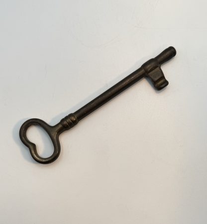 Vintage Brass Jail Cell Skeleton Key Set - 5 Keys on Ring - SOLID BRASS - Image 5