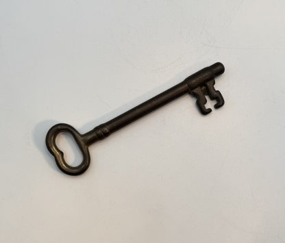 Vintage Brass Jail Cell Skeleton Key Set - 5 Keys on Ring - SOLID BRASS - Image 6