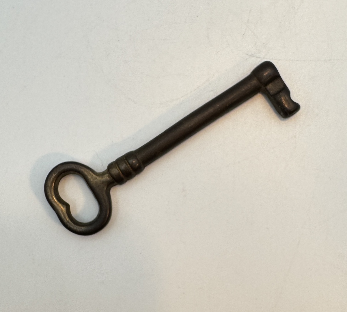 Vintage Brass Jail Cell Skeleton Key Set - 5 Keys on Ring - SOLID BRASS - Image 7