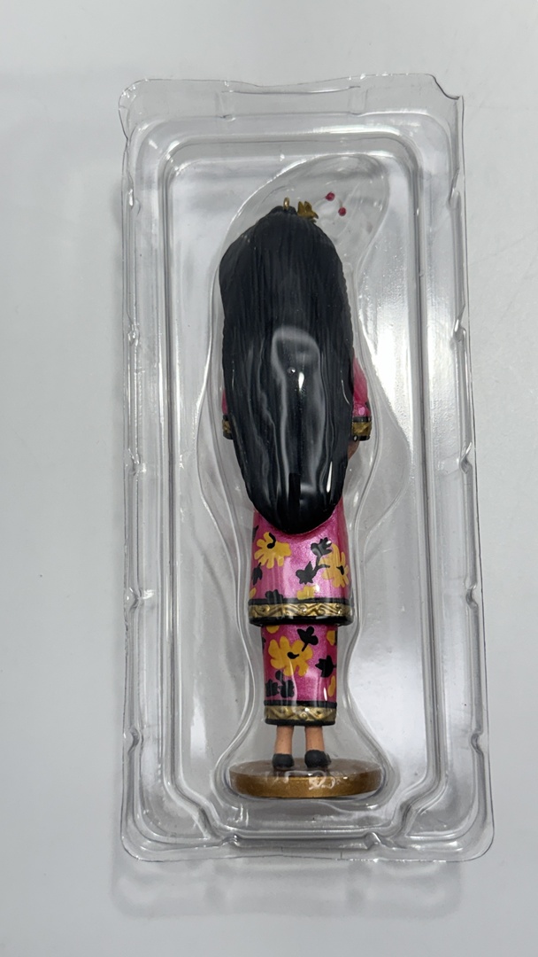 Vintage -NEW- 1997 Hallmark Chinese Barbie Ornament - Dolls of the World Series - Image 2