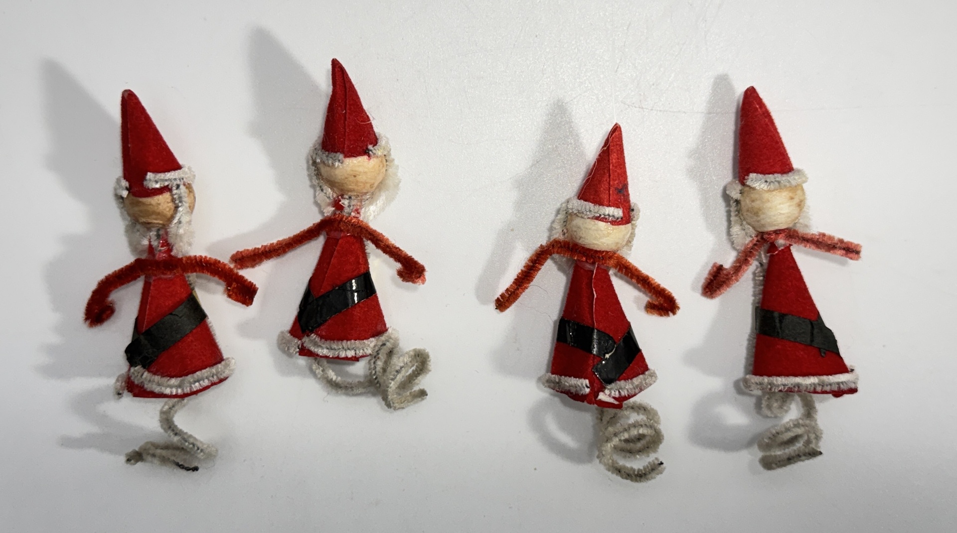 Vintage 4x Santa Claus Ornaments - Chenille & Spun Cotton - 1970s Japan - Image 4