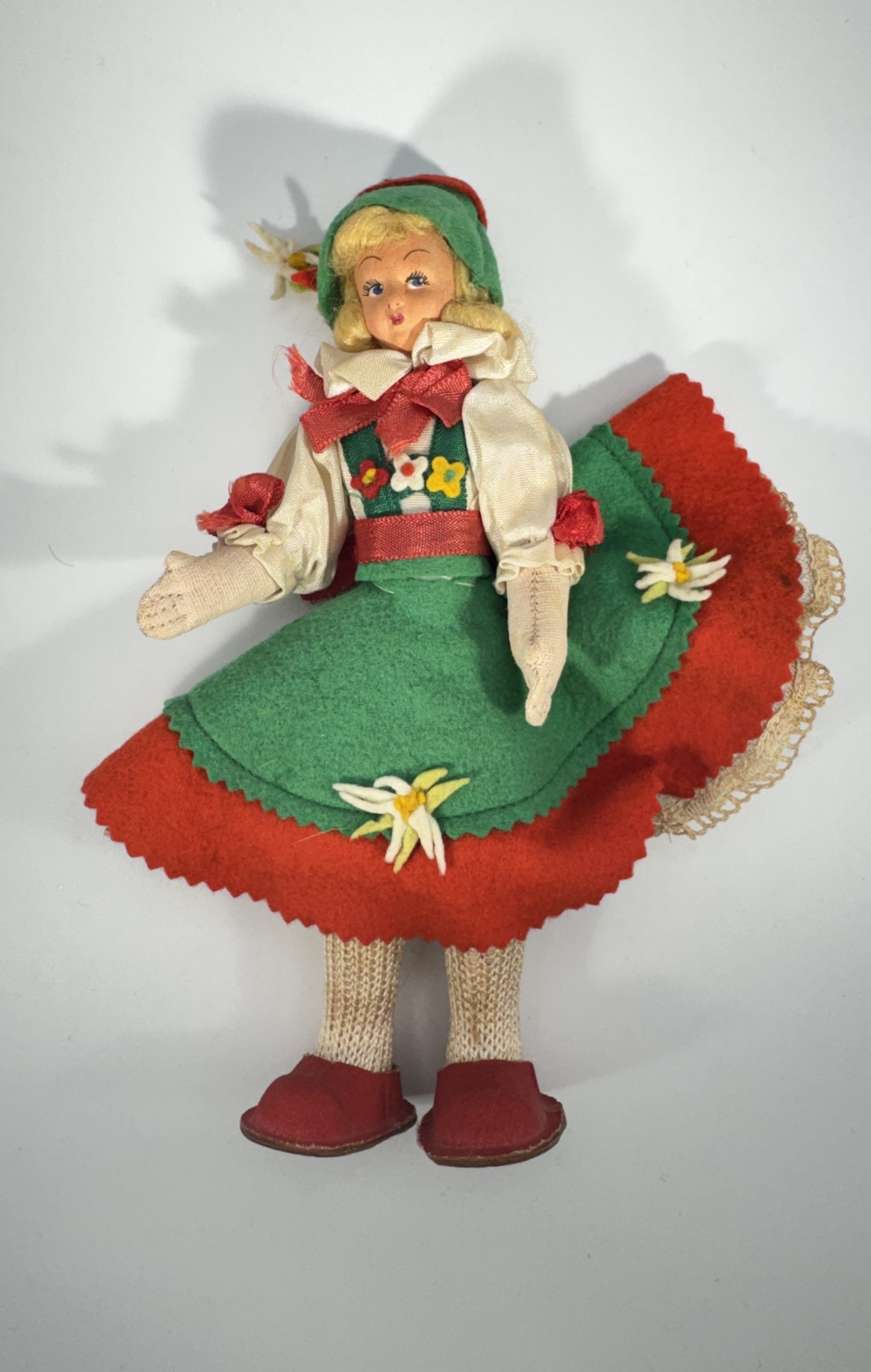 Vintage German Folk Doll Pair • 1950s-1960s • Bavarian Costume • 7.5" - Image 8