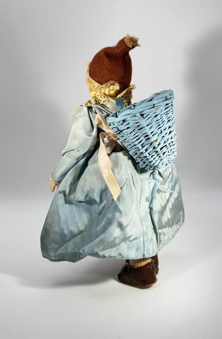 Vintage Magis Roma Felt Doll - Italy - 9" - Hand Painted Face - With Tags - Image 2