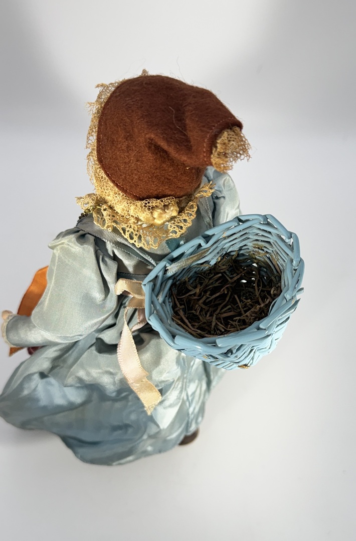 Vintage Magis Roma Felt Doll - Italy - 9" - Hand Painted Face - With Tags - Image 3