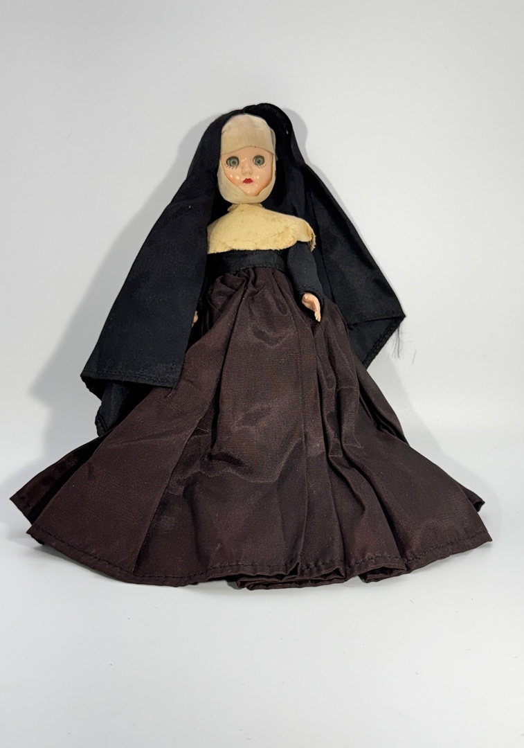 Vintage Sleepy Nun Doll - 1940's - 1950s - 7" - Blue Eyes - Image 3