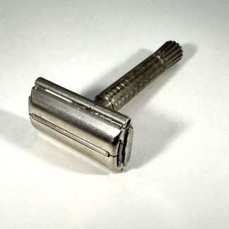 1965 Gillette K2 Flare‑Tip Super Speed Safety Razor – Very Good